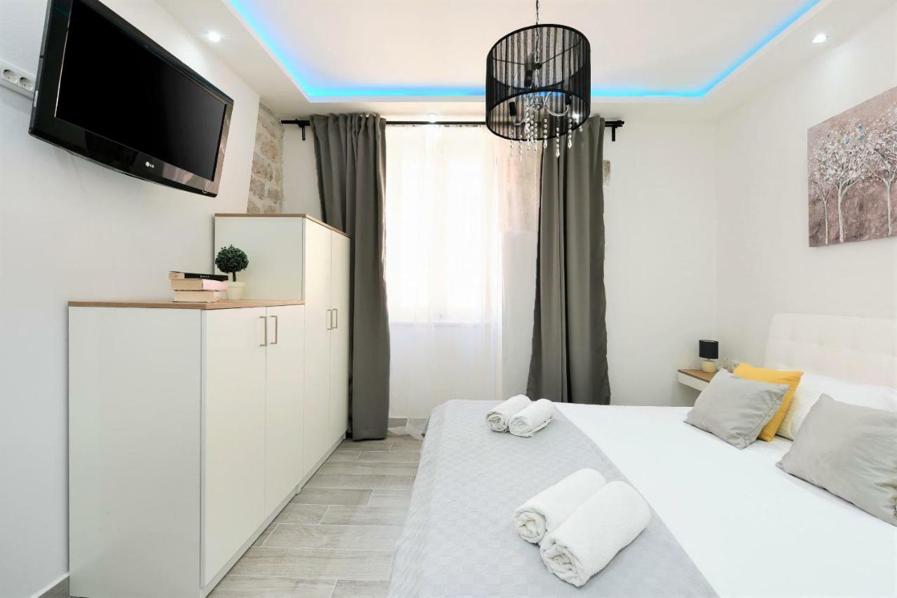 Mosaic Apartments Old Town ザダル エクステリア 写真